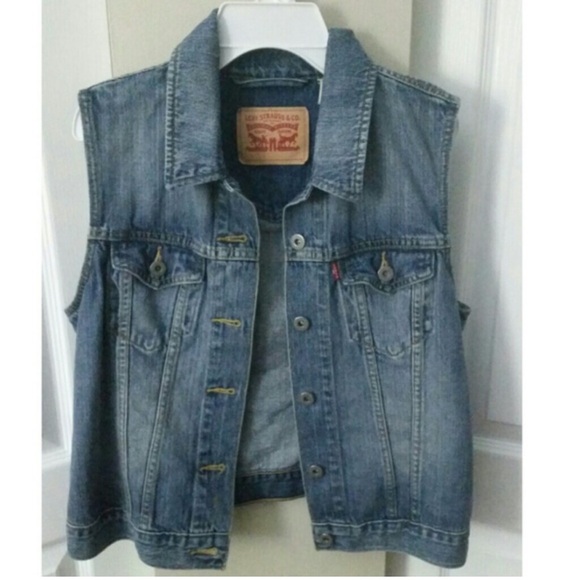 Levi’s jean vest - Picture 2 of 4